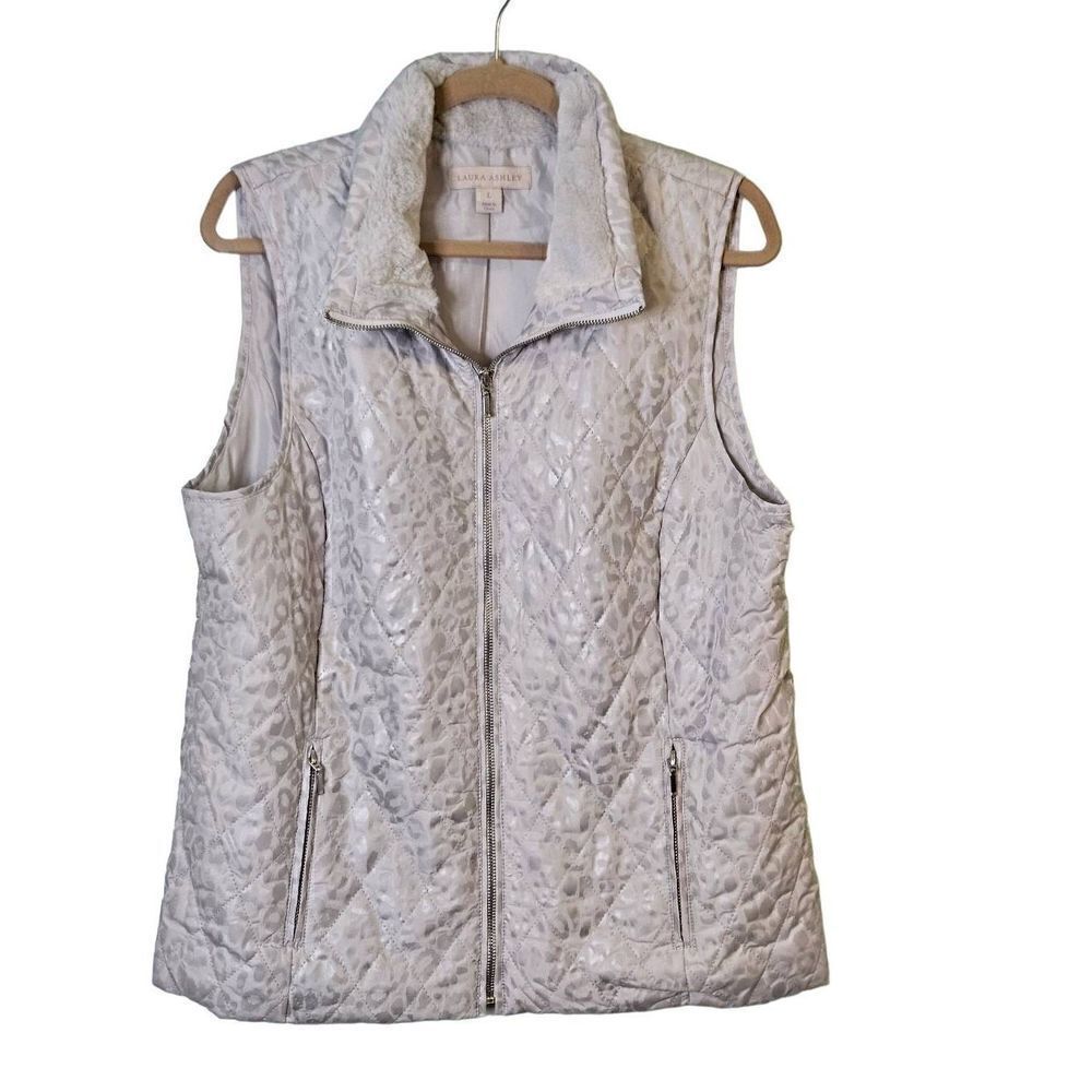 Laura Ashley gray/silver animal print vest. Size L.